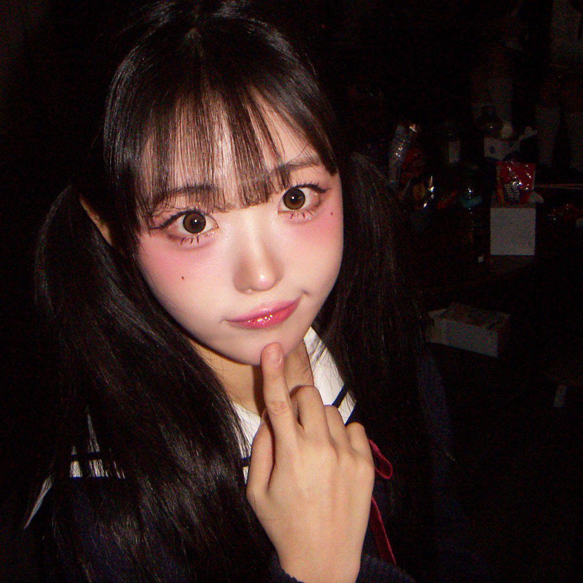 A moment captured by QWER's fan