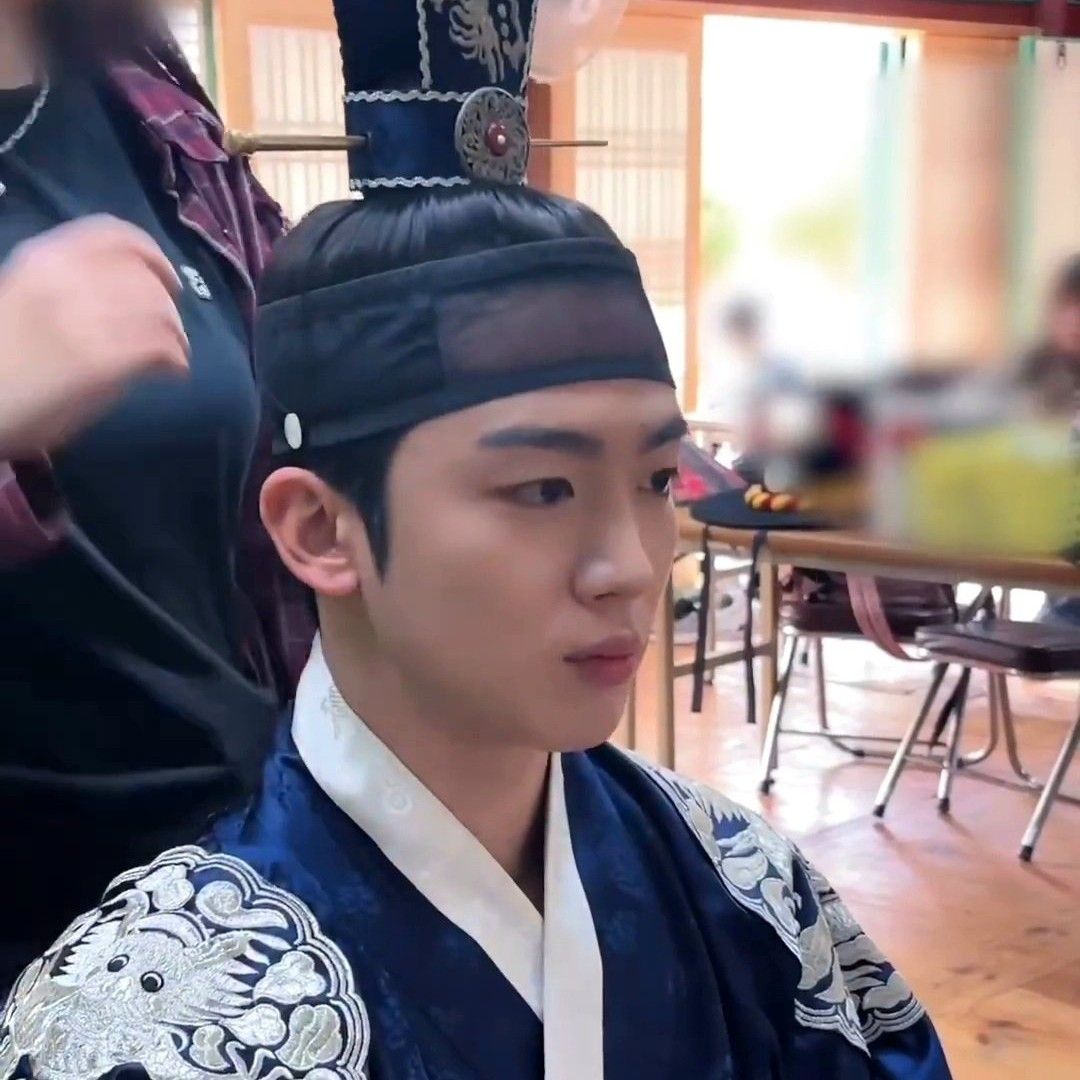 Latest photo of Kim Yohan (WEi)