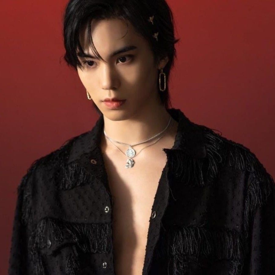 A moment captured by Rocky's fan