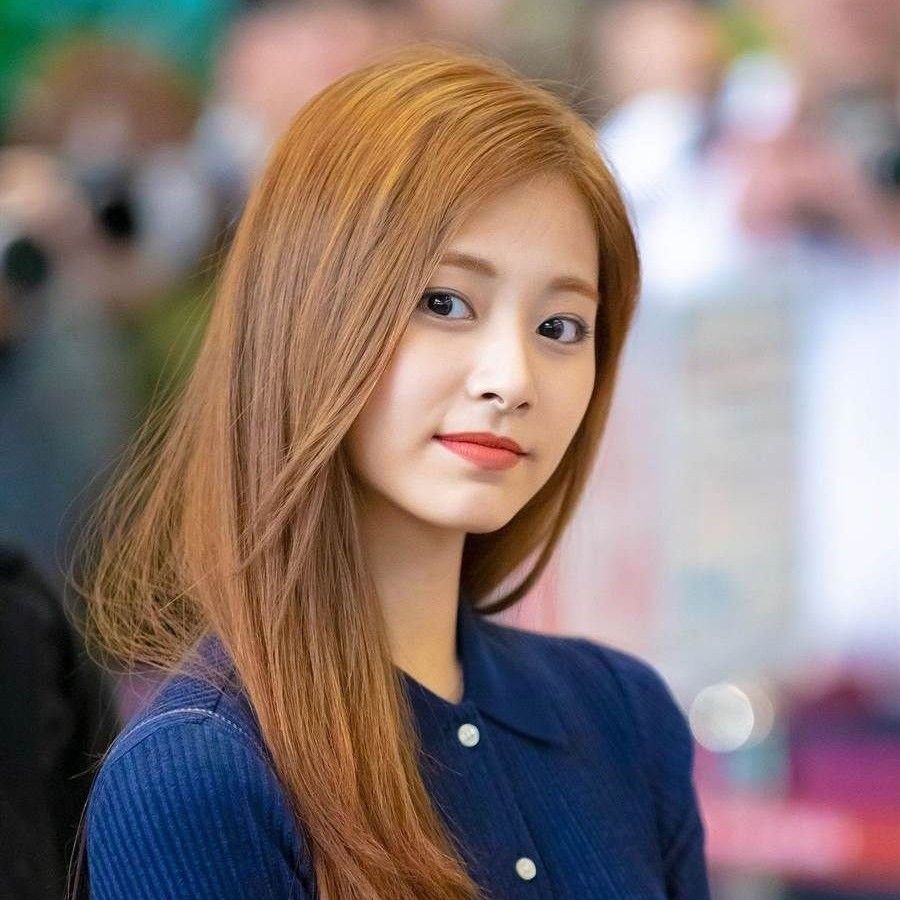 Foto terbaru Tzuyu (TWICE)