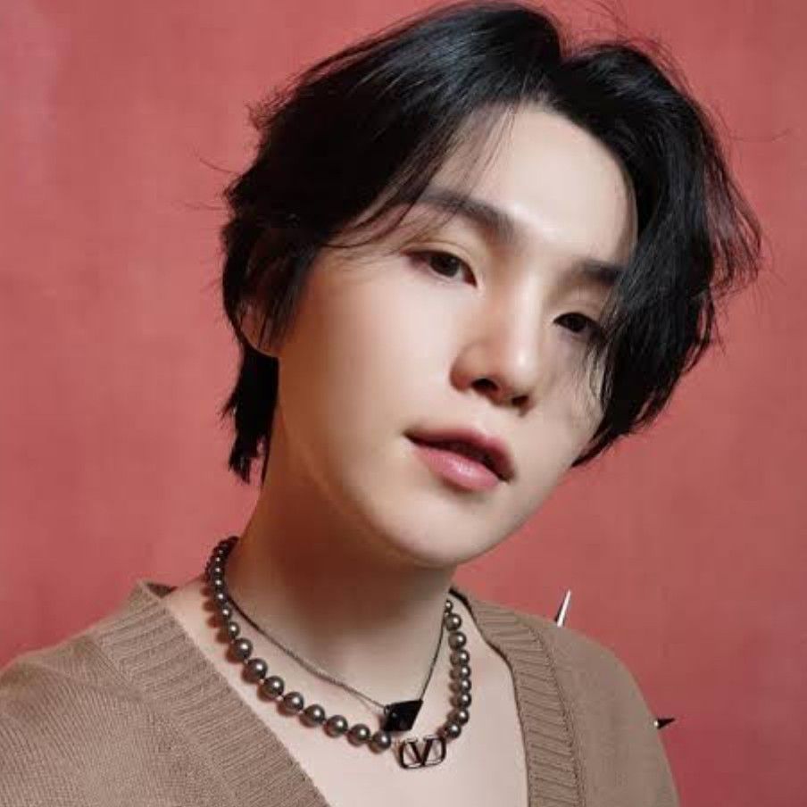 SUGA (防弹少年团)的最新活动照片