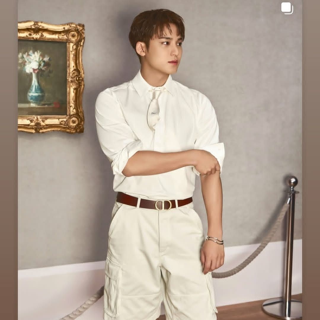 Latest photo of Mingyu (SEVENTEEN)