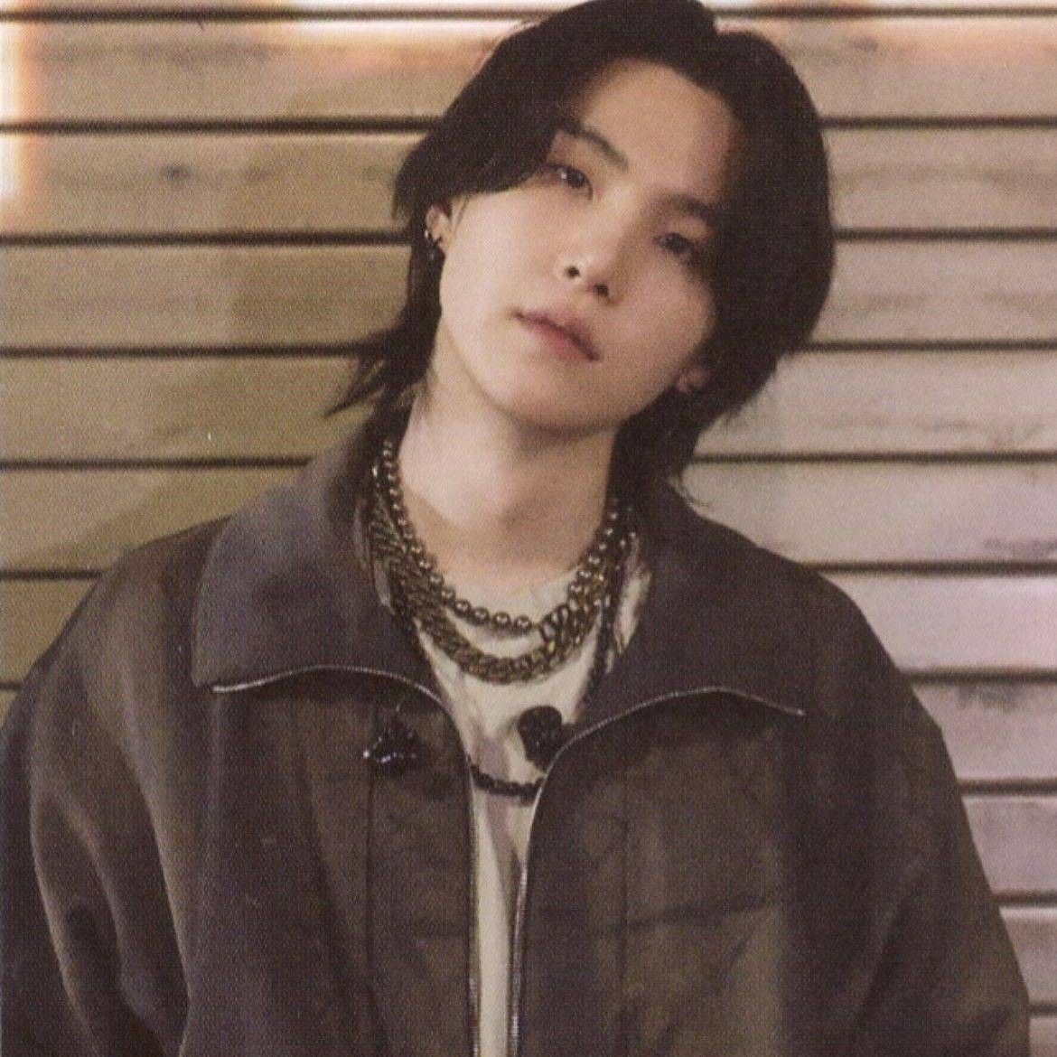 Behind-the-scenes cut of SUGA (BTS)