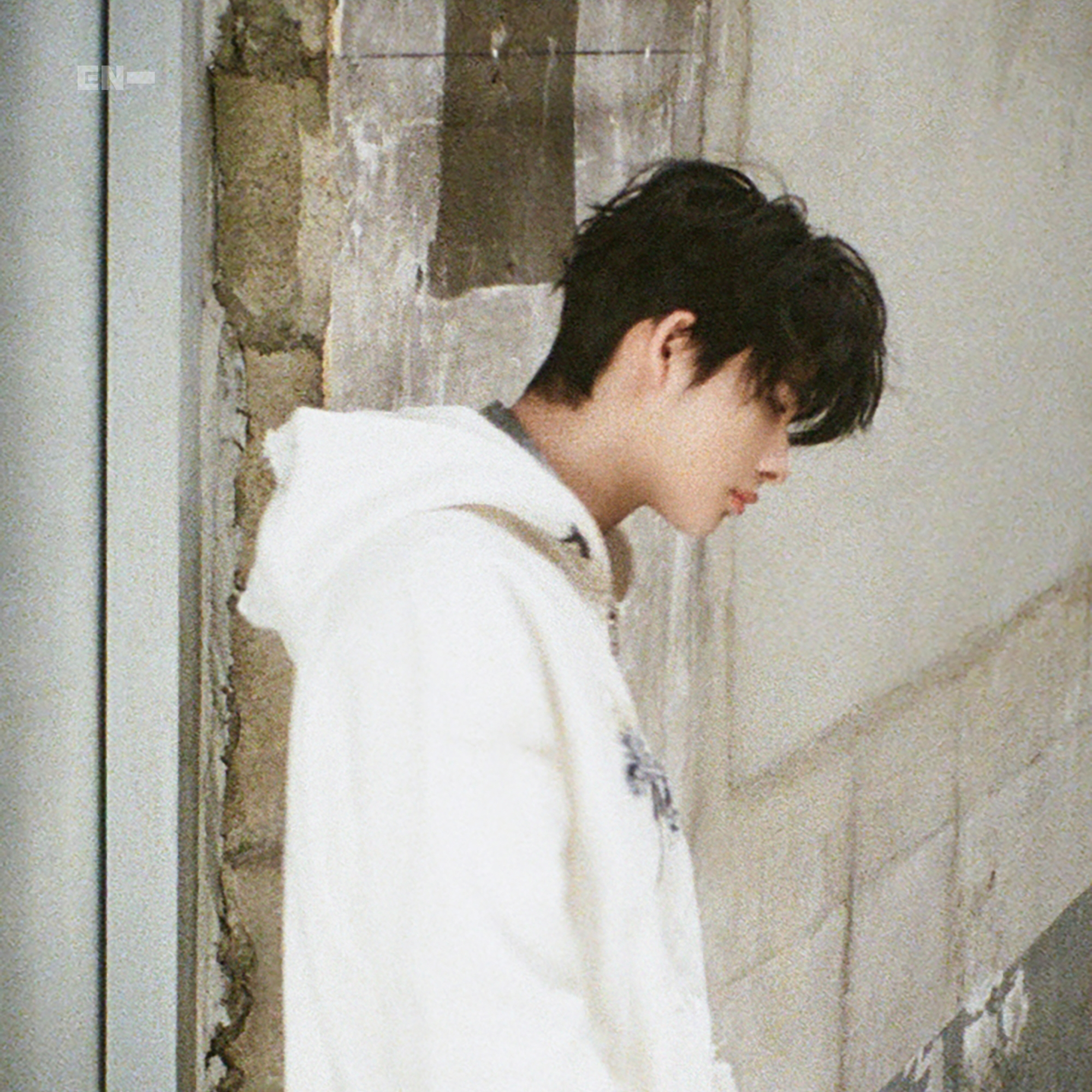 NI-KI (ENHYPEN)的最新照片