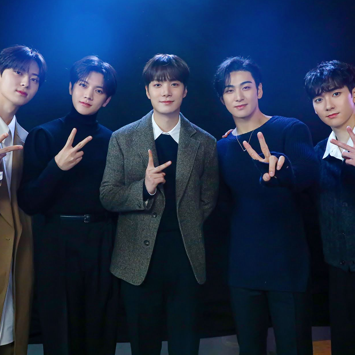 Behind-the-scenes cut of NU'EST