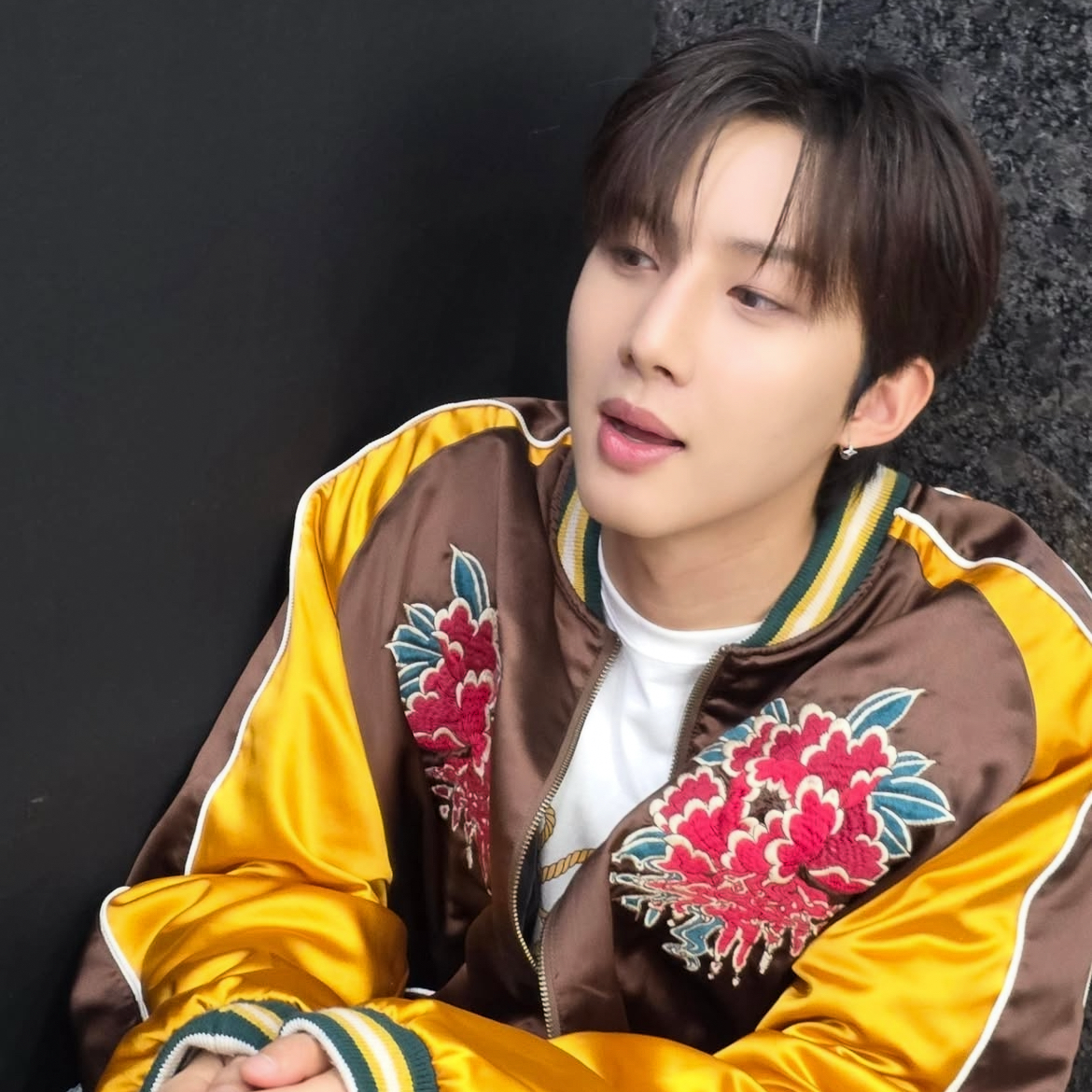 Hui (PENTAGON)粉丝拍下的瞬间