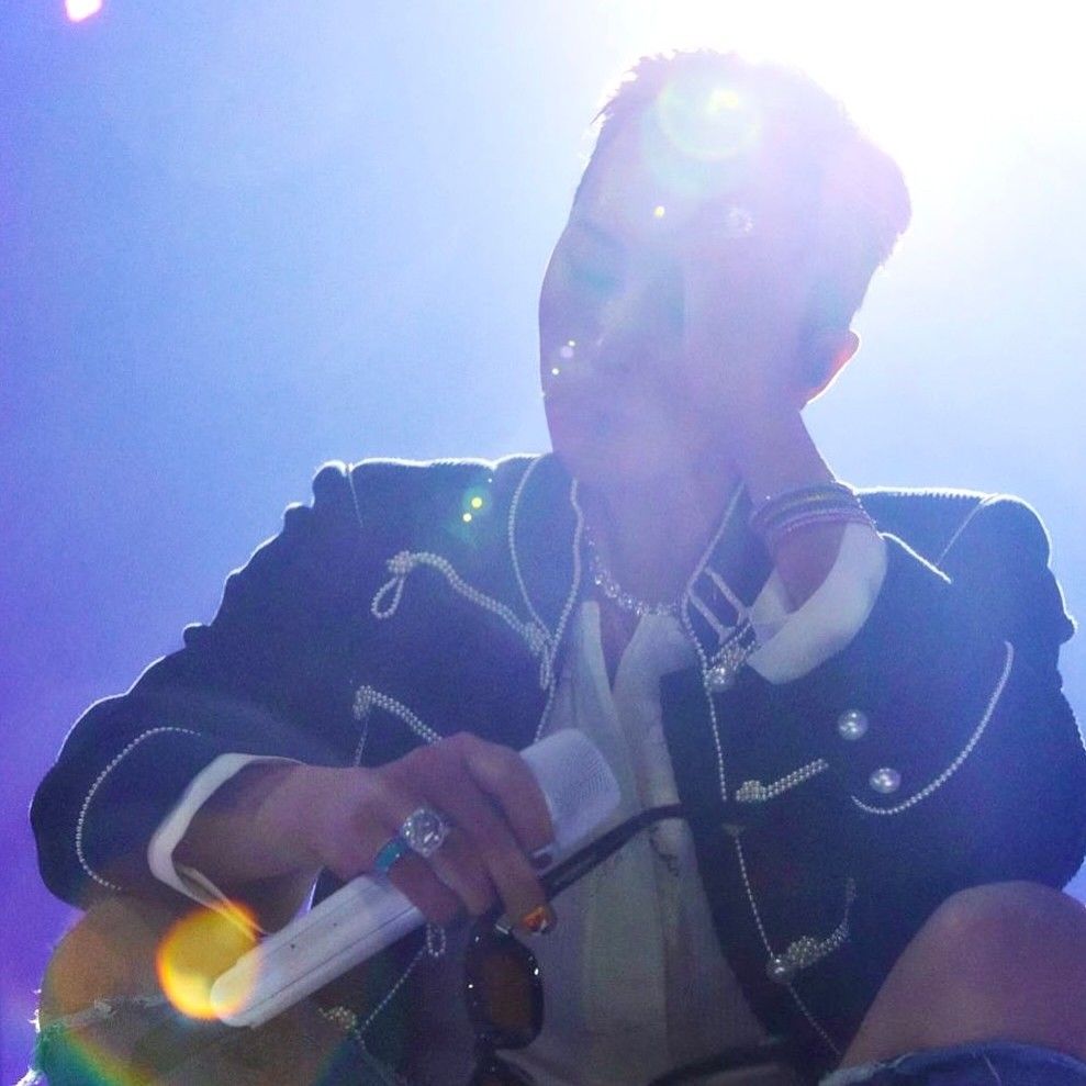 A moment captured by G-DRAGON (BIGBANG)'s fan