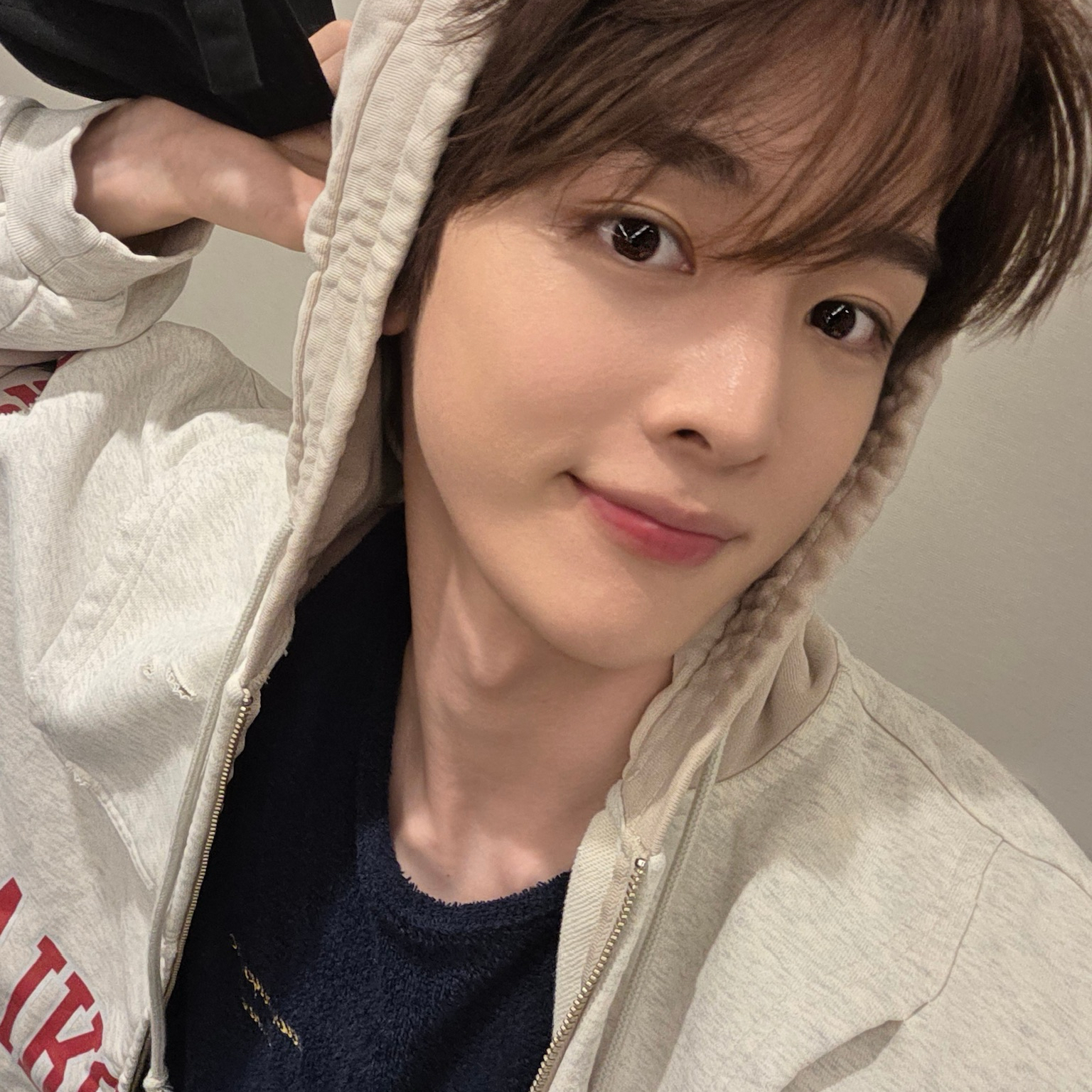 Latest photo of Sungchan (RIIZE)