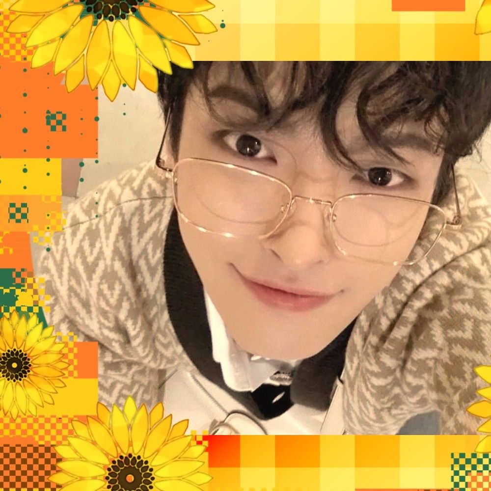 Recent activity shot of Hongjoong (ATEEZ)
