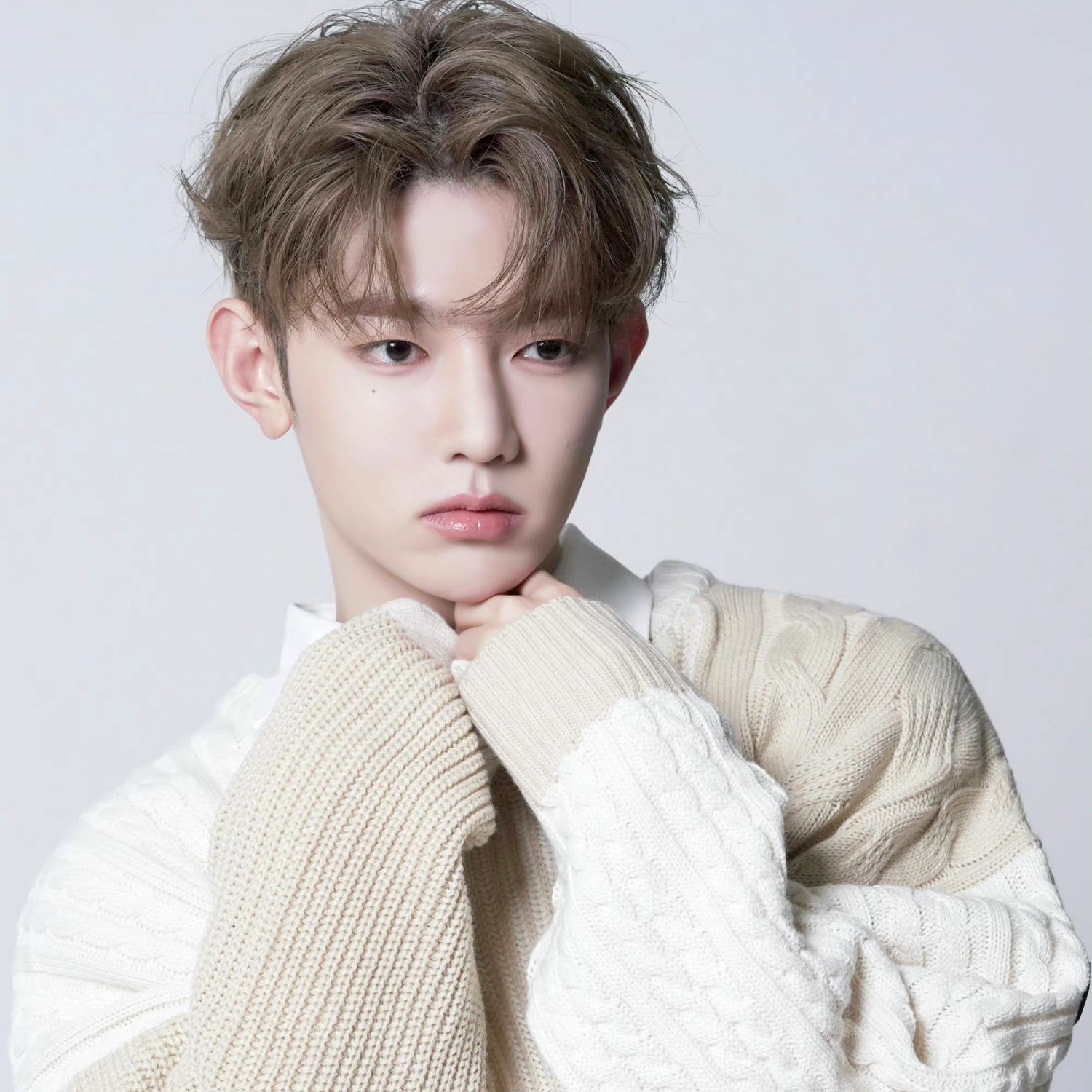 장하오 (제로베이스원)의 비하인드 컷