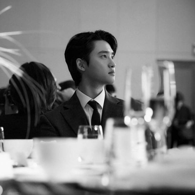 Momen yang diabadikan oleh penggemar D.O. (EXO)