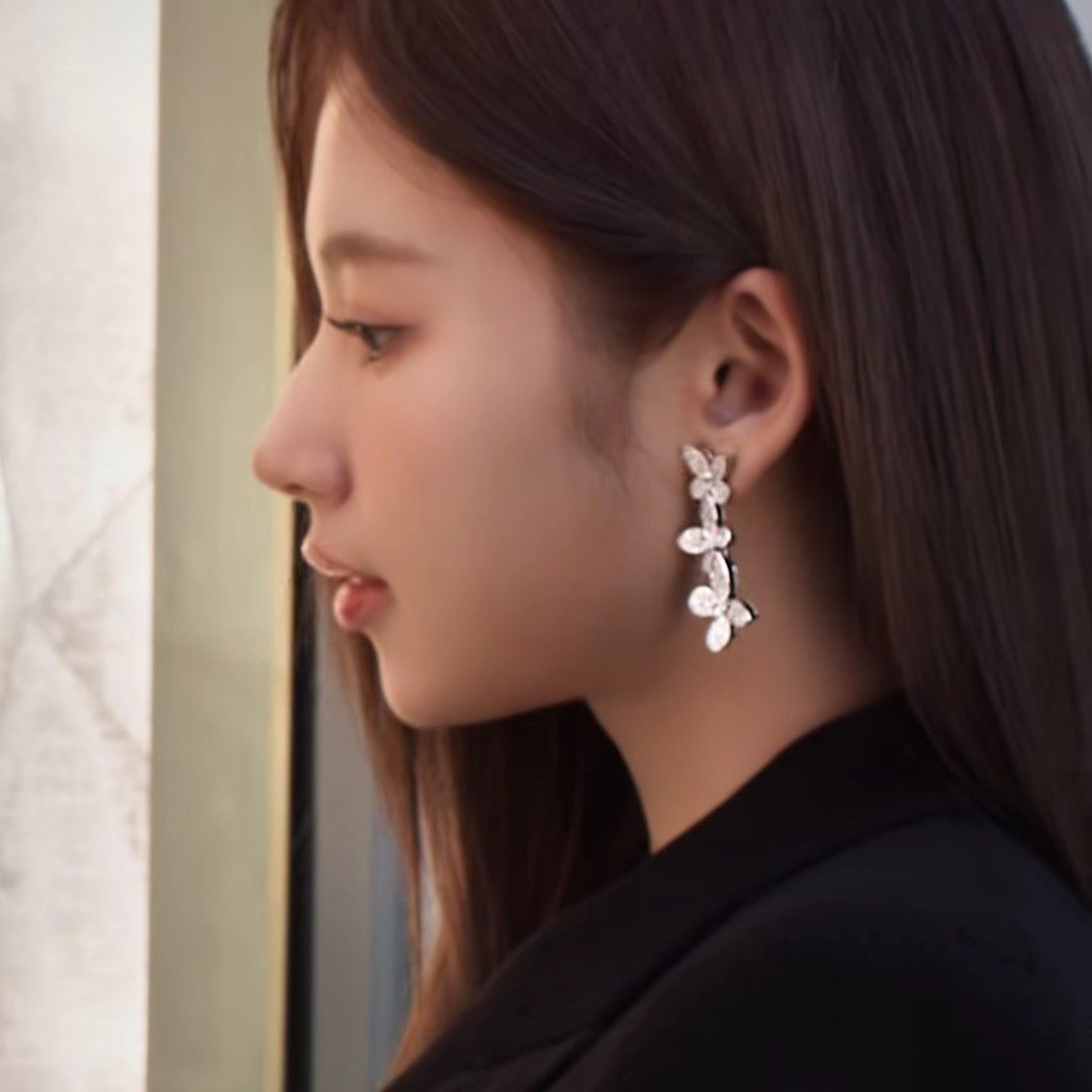 Momen yang diabadikan oleh penggemar Sana (TWICE)