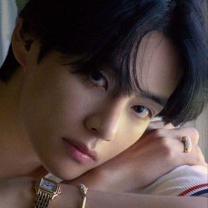 V (BTS)の舞台裏ショット