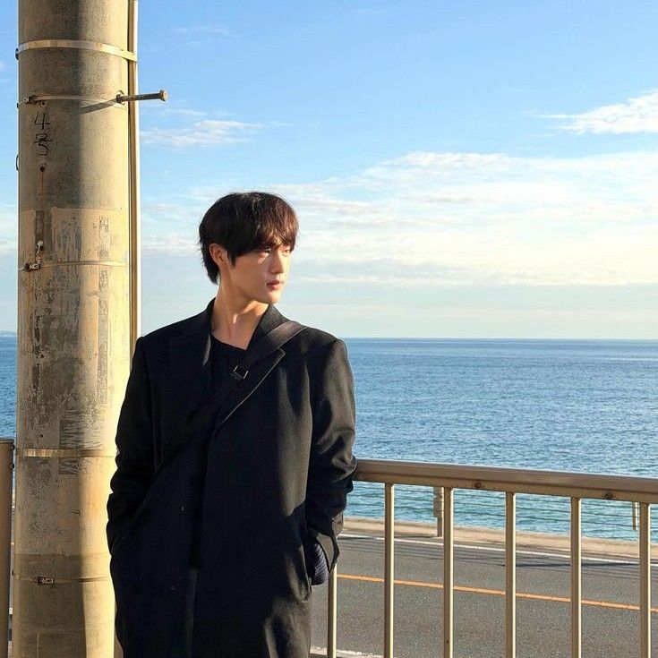 Recent activity shot of Hyunsuk (CIX)