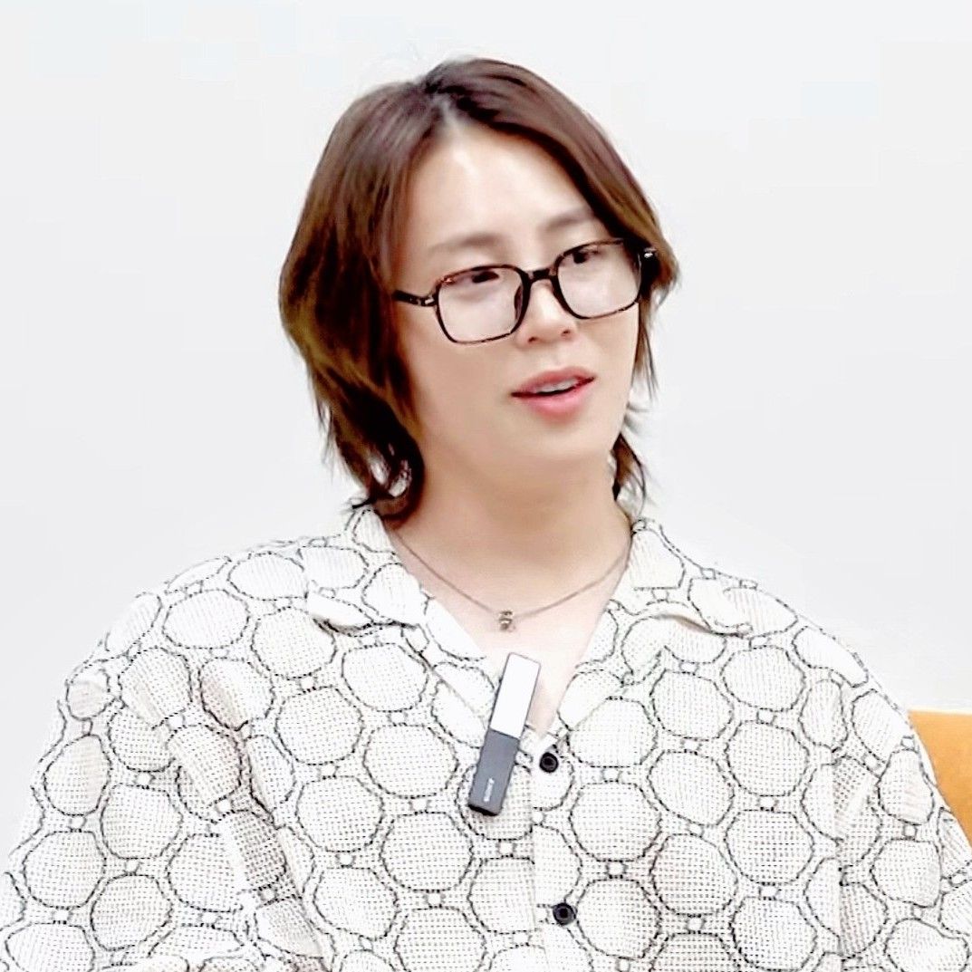Behind-the-scenes cut of Ha Sungwoon