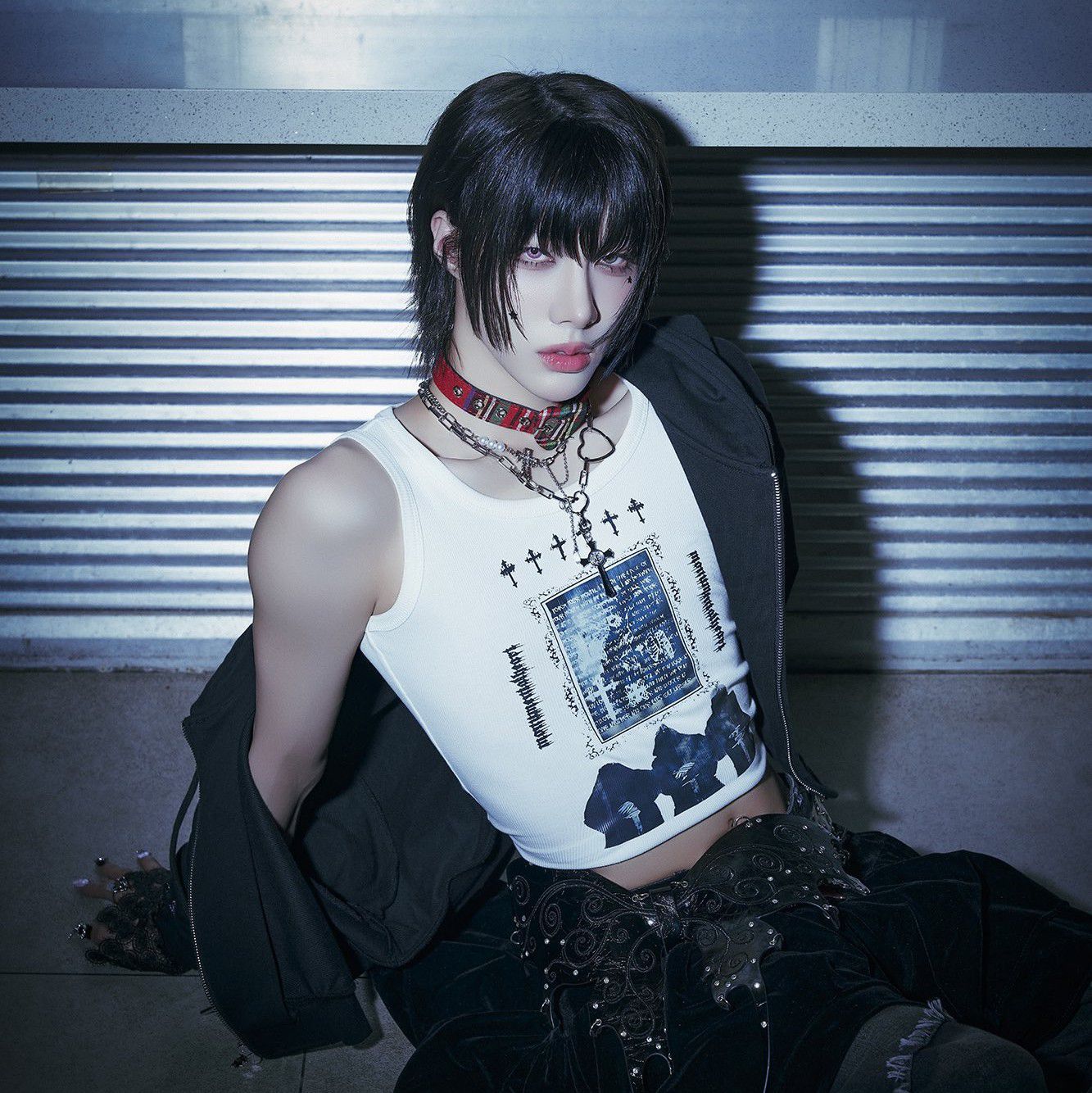 A moment captured by XLOV's fan