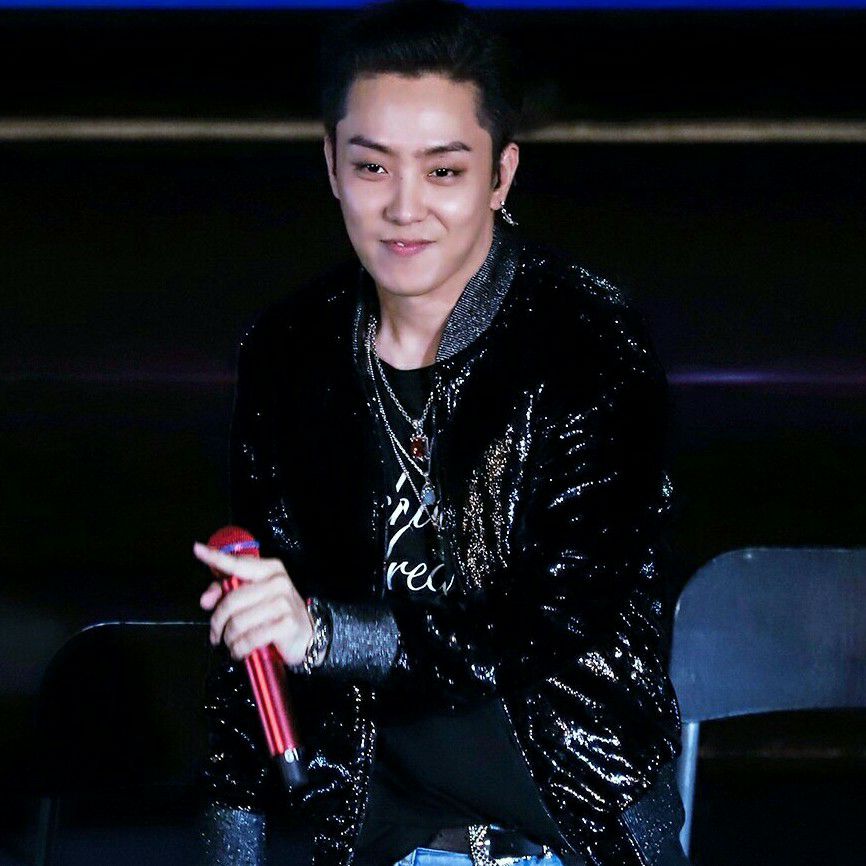 A moment captured by Eun Jiwon (SECHSKIES)'s fan