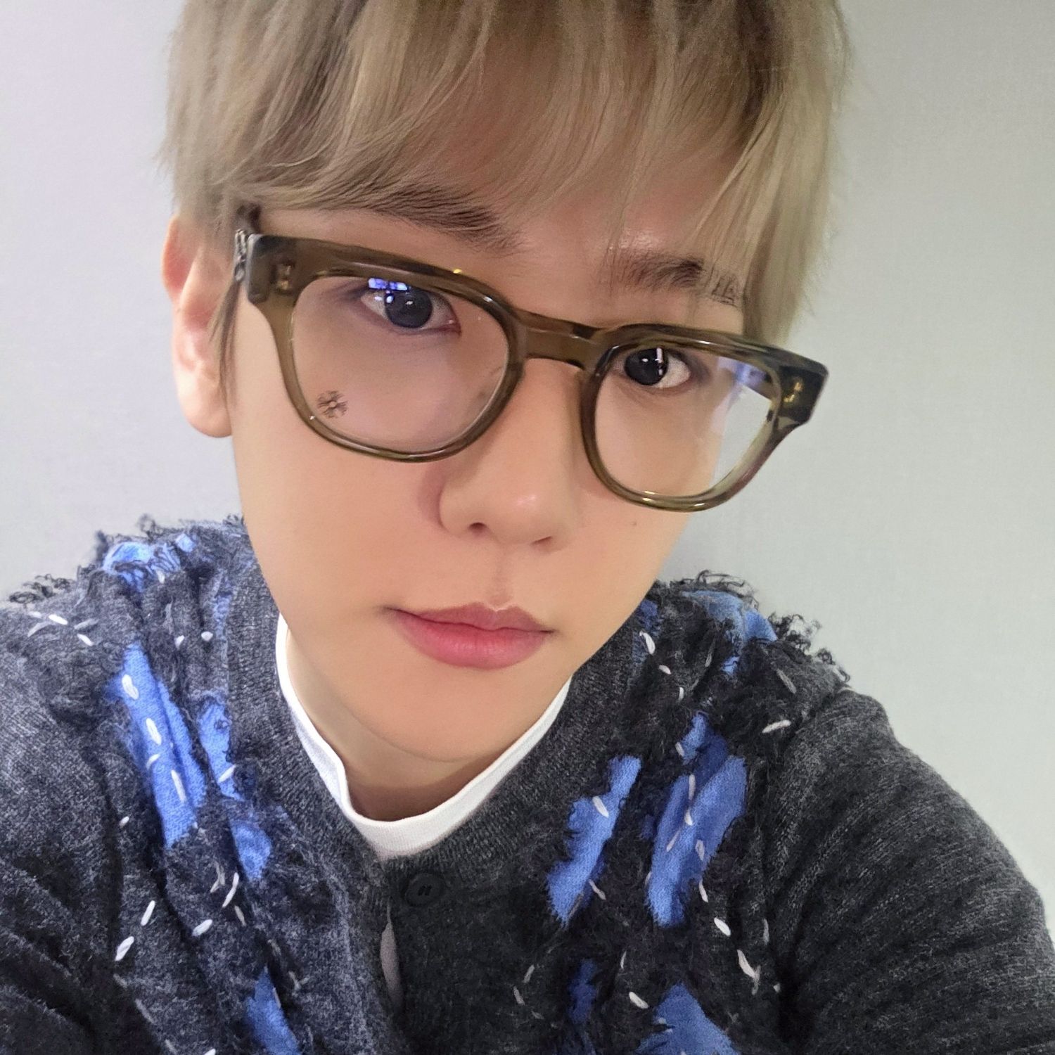 백현 (EXO)의 최신 사진