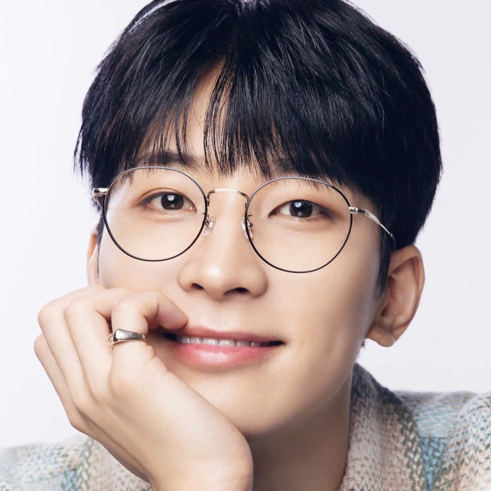 Latest photo of Wonwoo (SEVENTEEN)