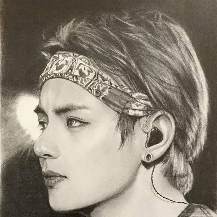 Latest photo of V (BTS)