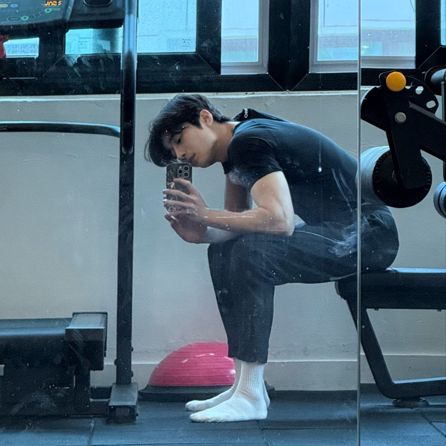 Recent activity shot of Han Seungwoo