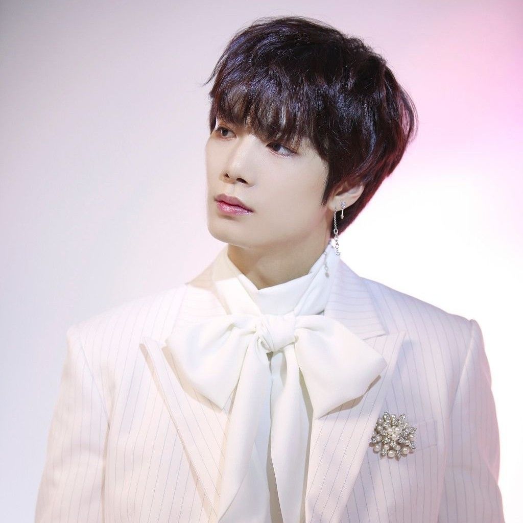 Behind-the-scenes cut of Kim Jonghyeon