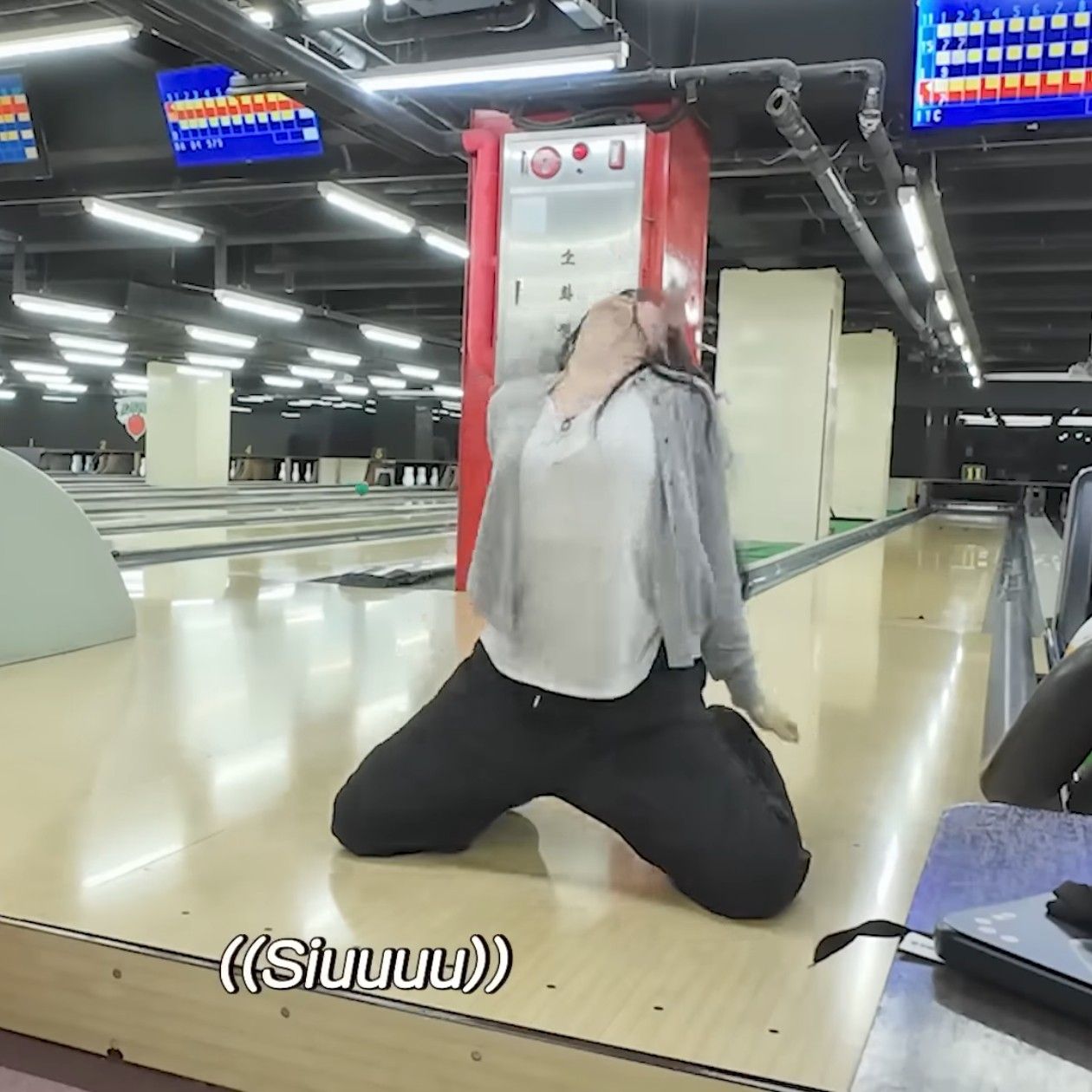 Behind-the-scenes cut of Lee Chaeyeon