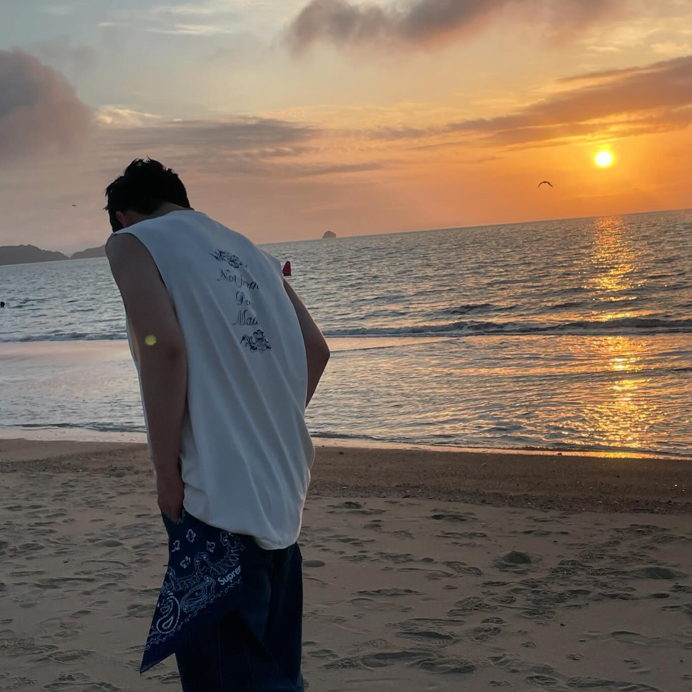 Behind-the-scenes cut of Kim Yohan (WEi)
