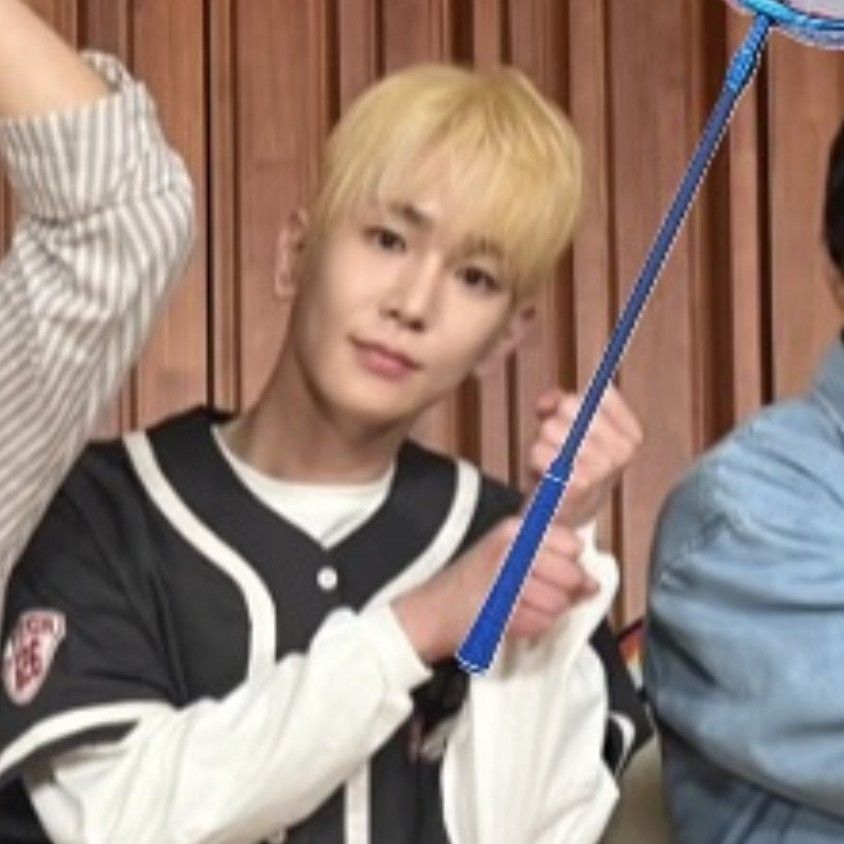 A moment captured by Key (SHINee)'s fan