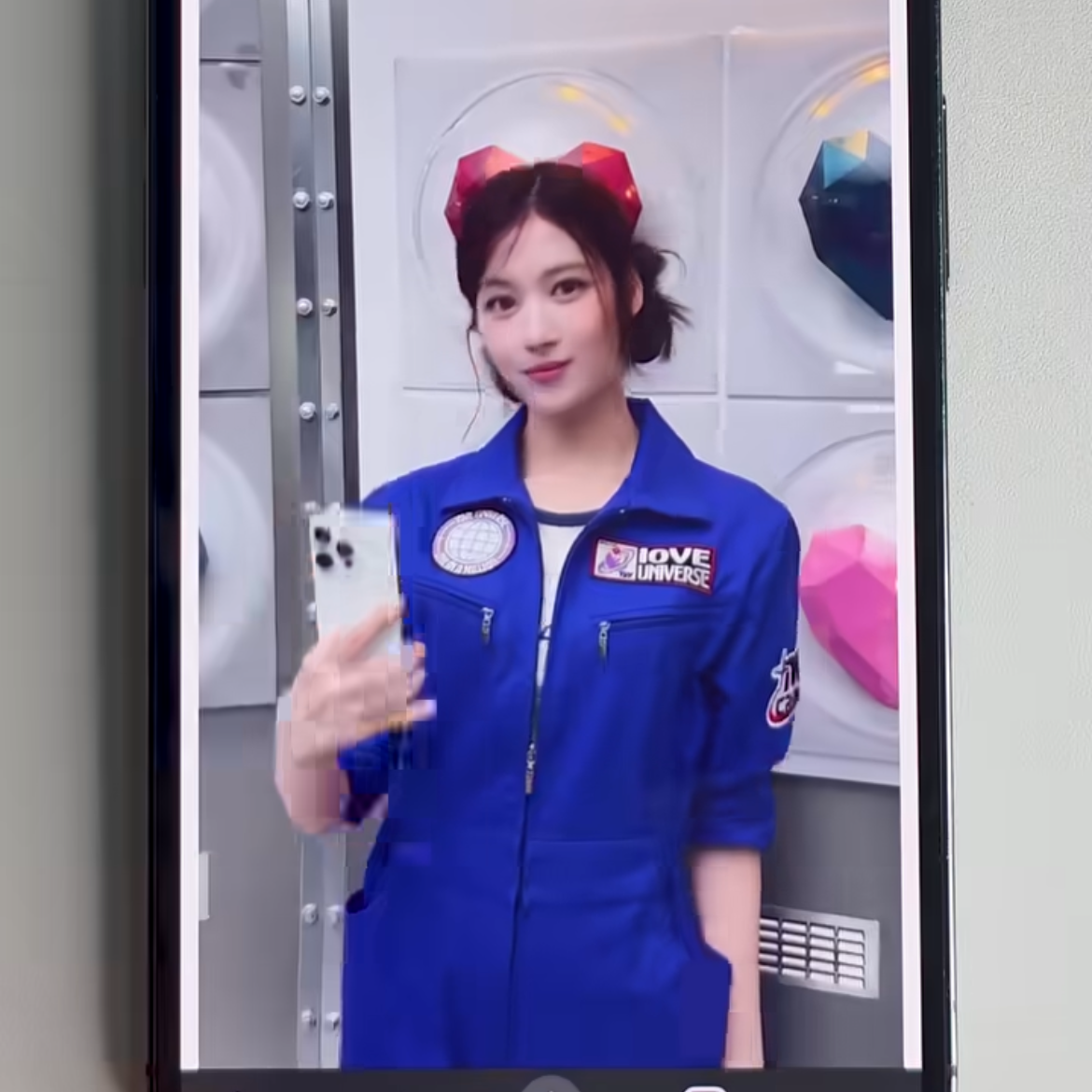 Sana (TWICE)的幕後花絮