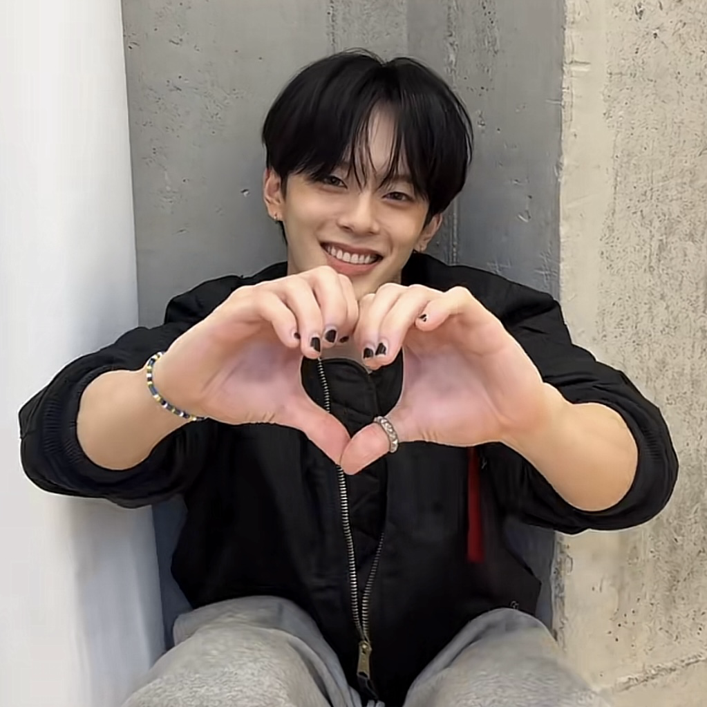 Behind-the-scenes cut of Kangmin (VERIVERY)