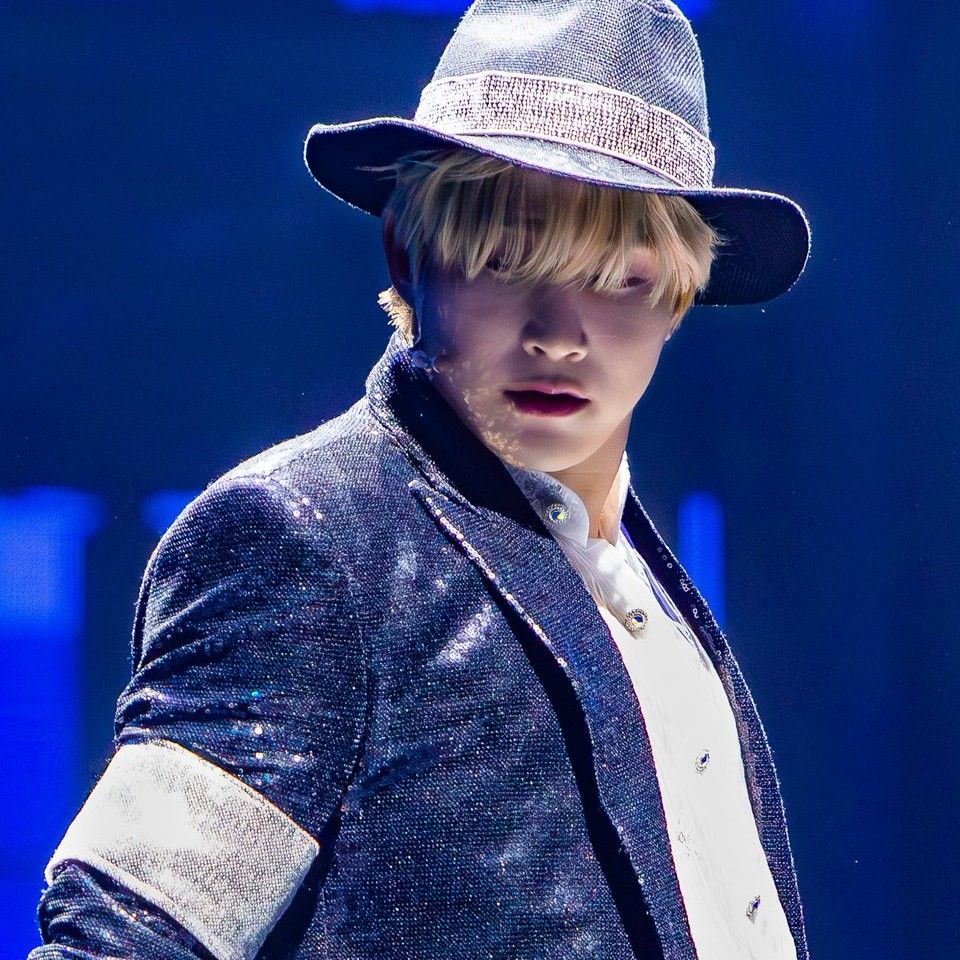 아스트로의 최신 사진