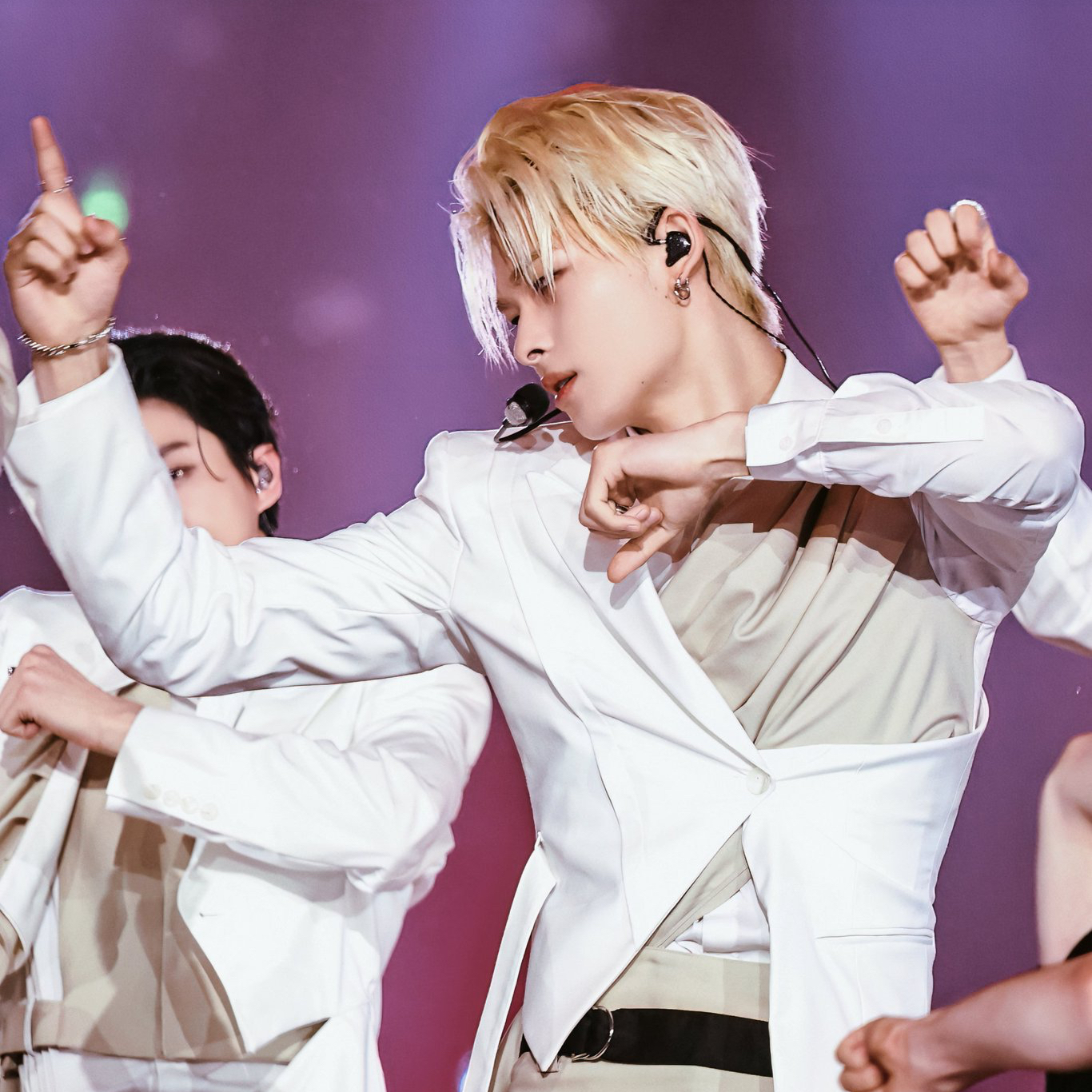 NI-KI (ENHYPEN)的最新活动照片