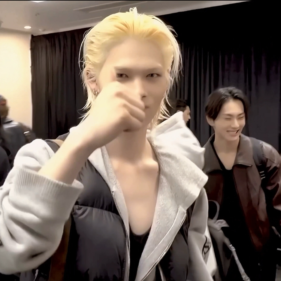 Recent activity shot of NI-KI (ENHYPEN)