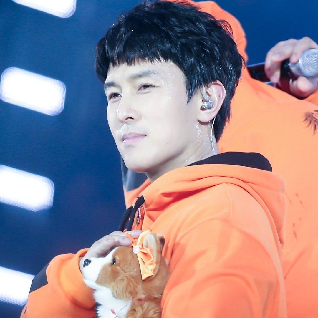 Behind-the-scenes cut of Kim Dongwan (SHINHWA)