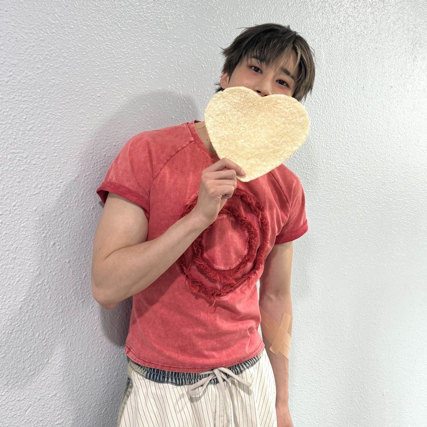 Behind-the-scenes cut of Han Seungwoo
