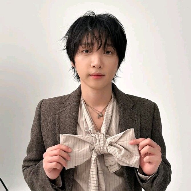 Behind-the-scenes cut of Jeong Sewoon