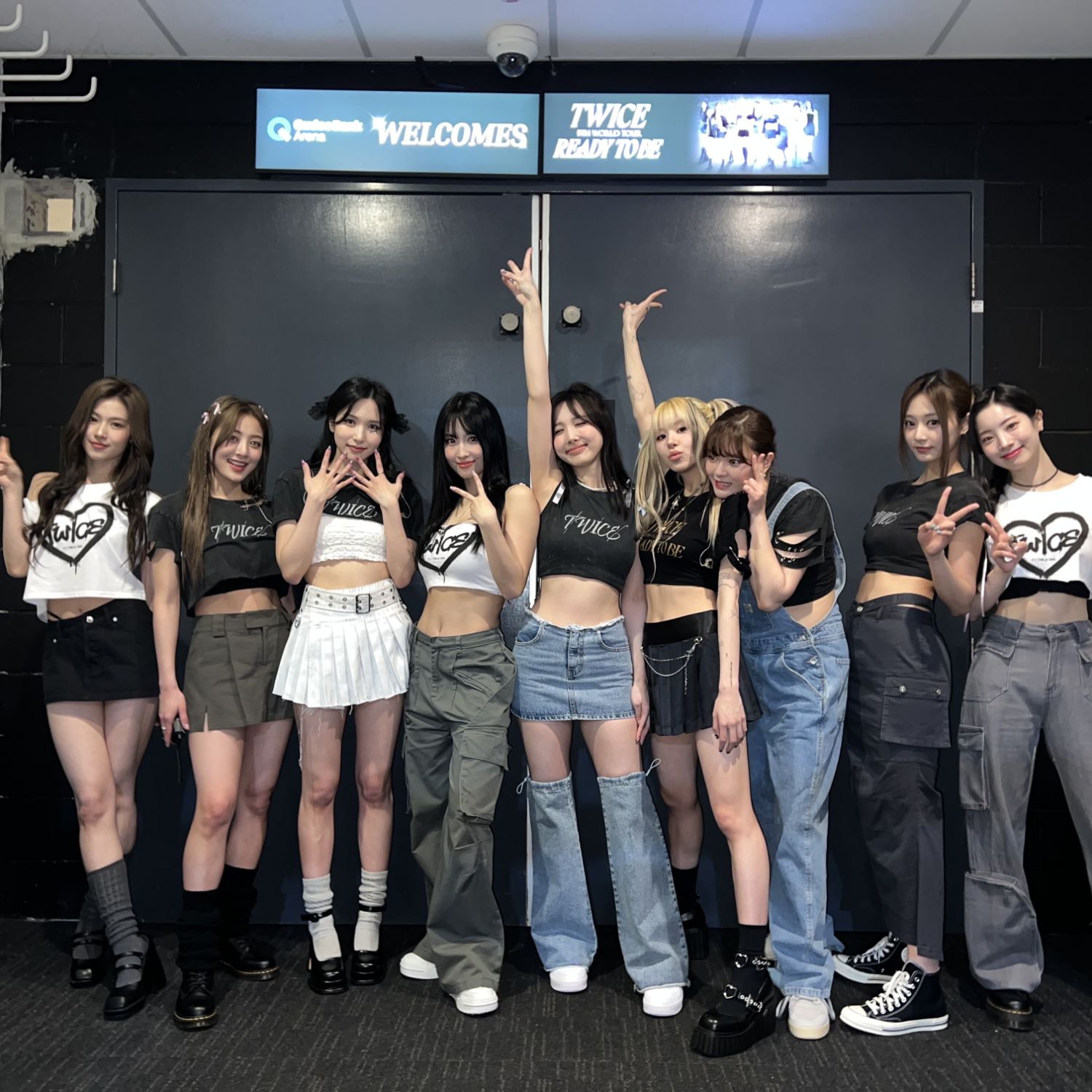 Behind-the-scenes cut of TWICE