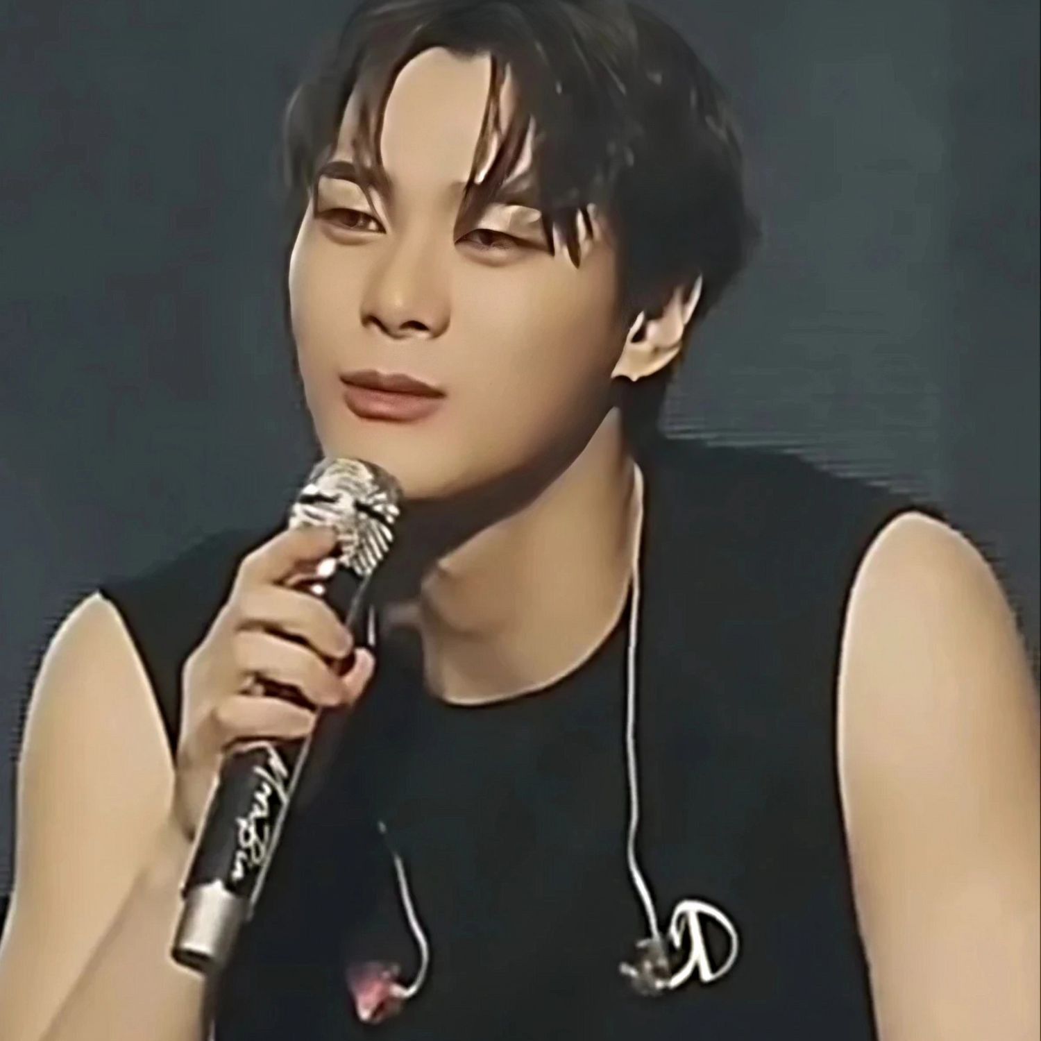 Latest photo of Moonbin (ASTRO)