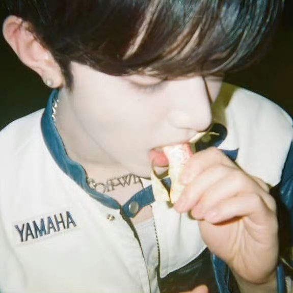 Behind-the-scenes cut of Zhang Hao (ZEROBASEONE)