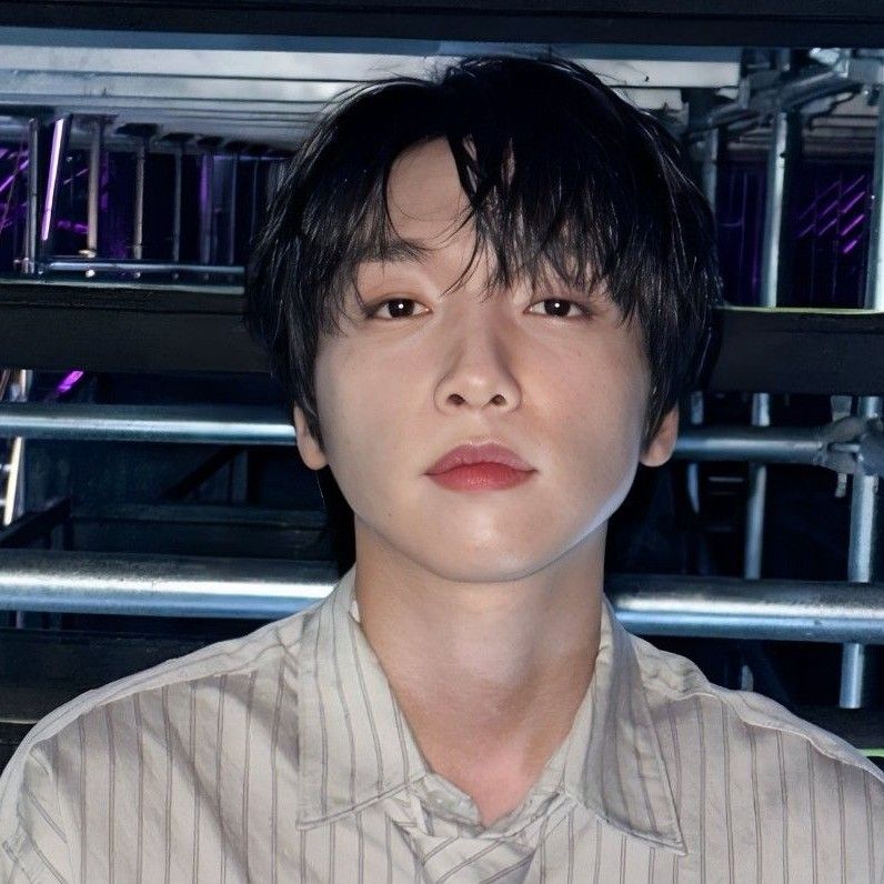 Recent activity shot of Jeong Sewoon