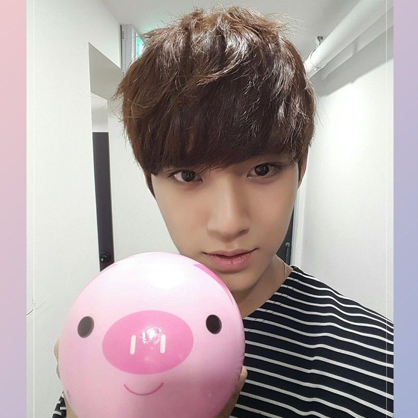 Behind-the-scenes cut of Mingyu (SEVENTEEN)