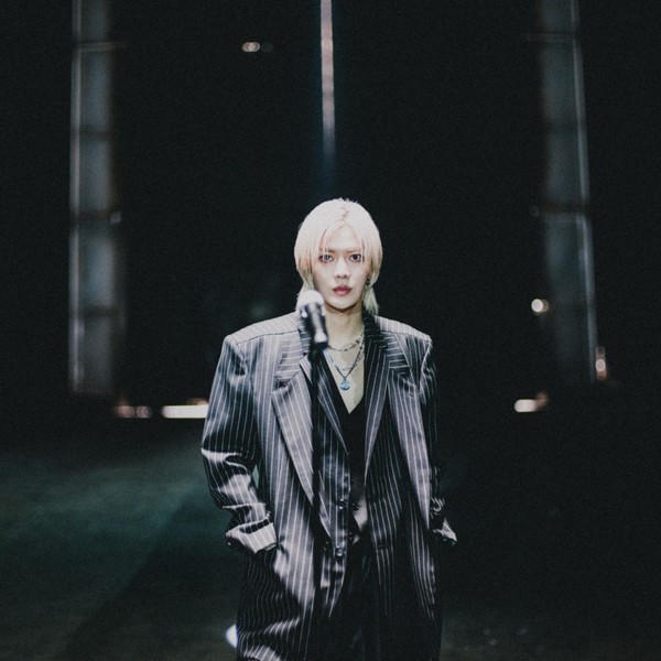 오늘 최애돌에서 빛나는 유타 (NCT 127)의 대표 사진