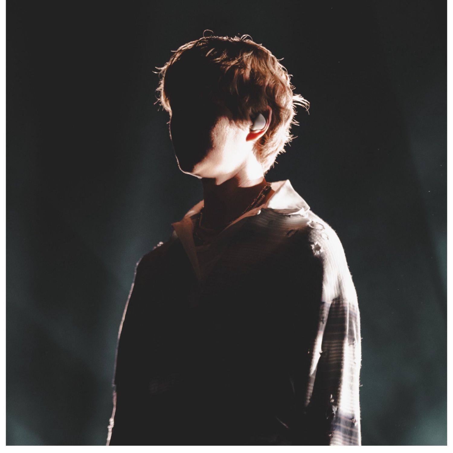 A moment captured by Onew (SHINee)'s fan