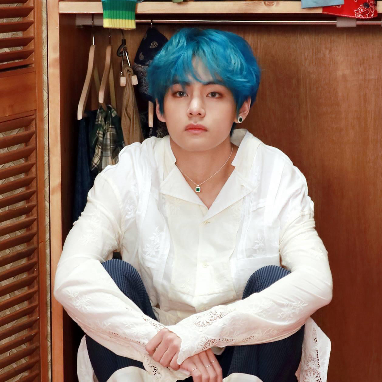 뷔 (방탄소년단)의 비하인드 컷