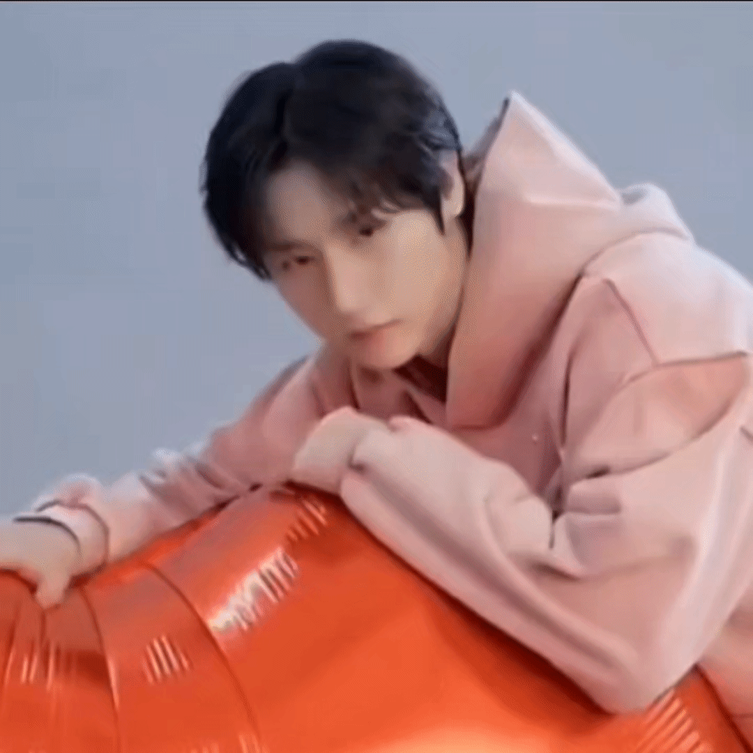 Behind-the-scenes cut of I.M (MONSTA X)