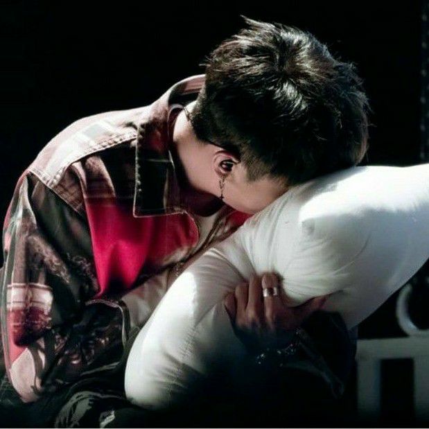 Behind-the-scenes cut of Eun Jiwon (SECHSKIES)