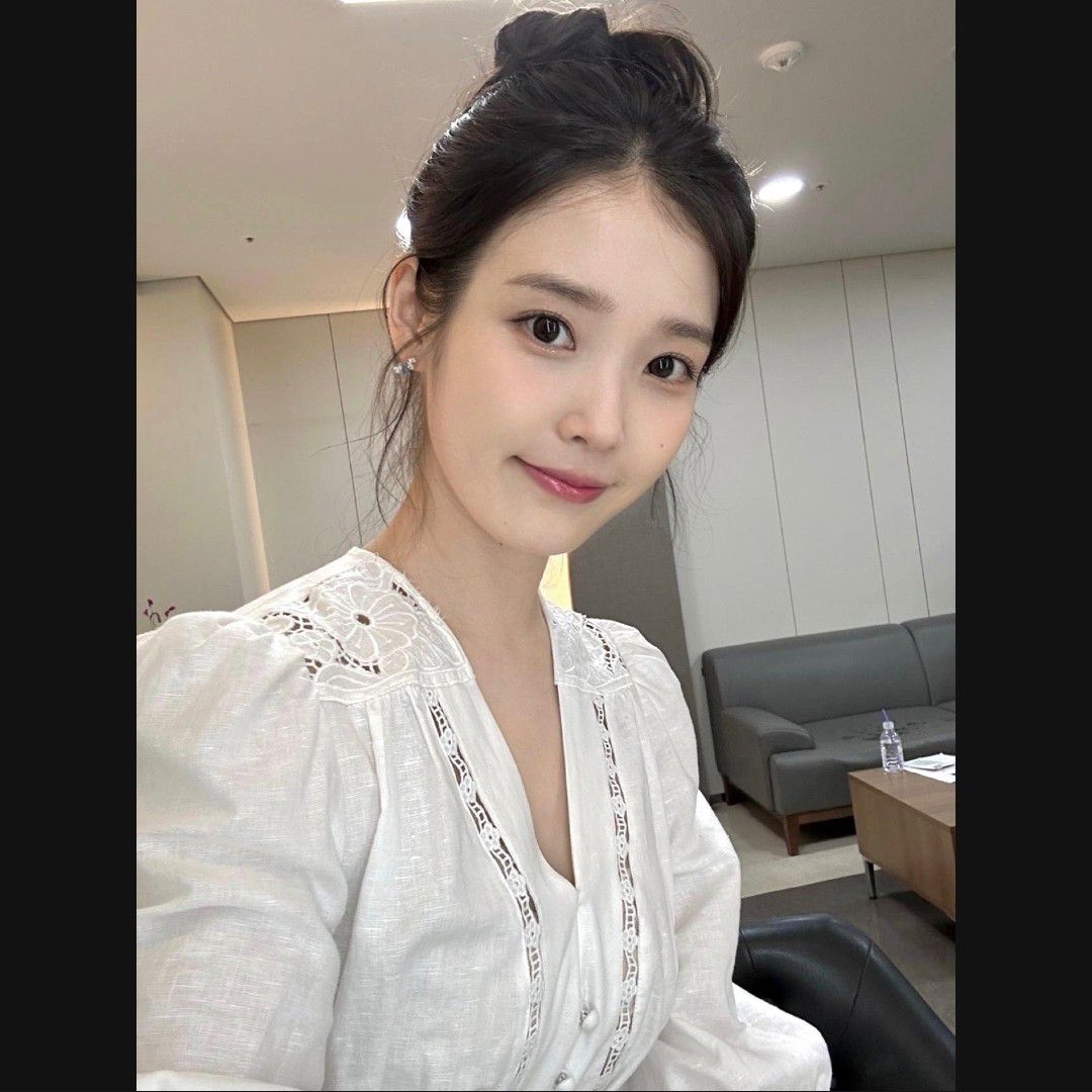 Recent activity shot of IU