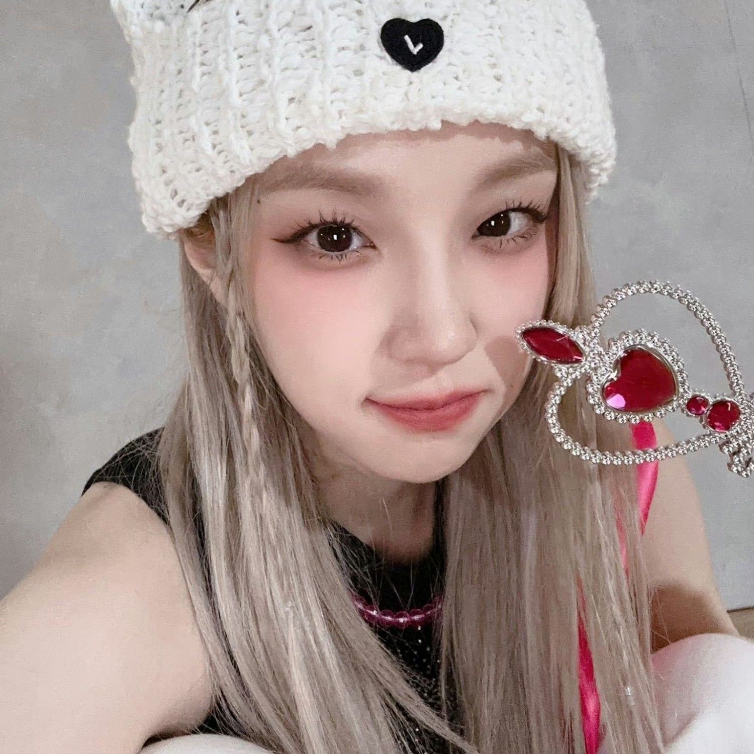 Recent activity shot of Yuqi (i-dle)
