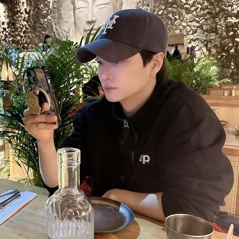 Recent activity shot of Kim Jonghyeon